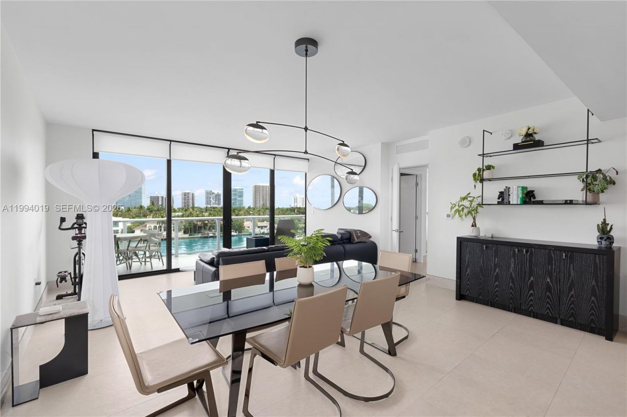 10201 E Bay Harbor Dr, Unit 507, Bay Harbor Islands, FL 33154 Photo