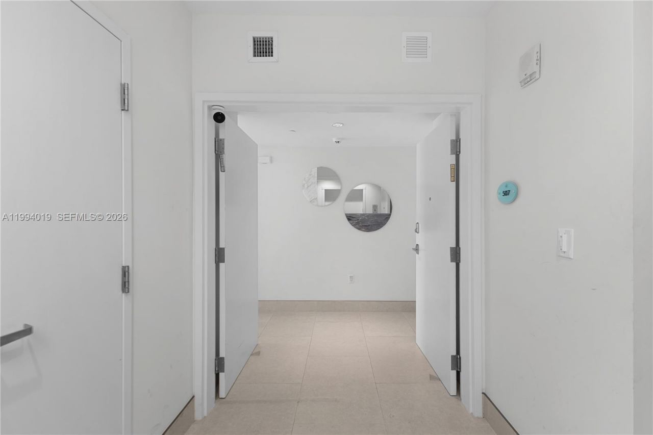 10201 E Bay Harbor Dr, Unit 507, Bay Harbor Islands, FL 33154 Photo