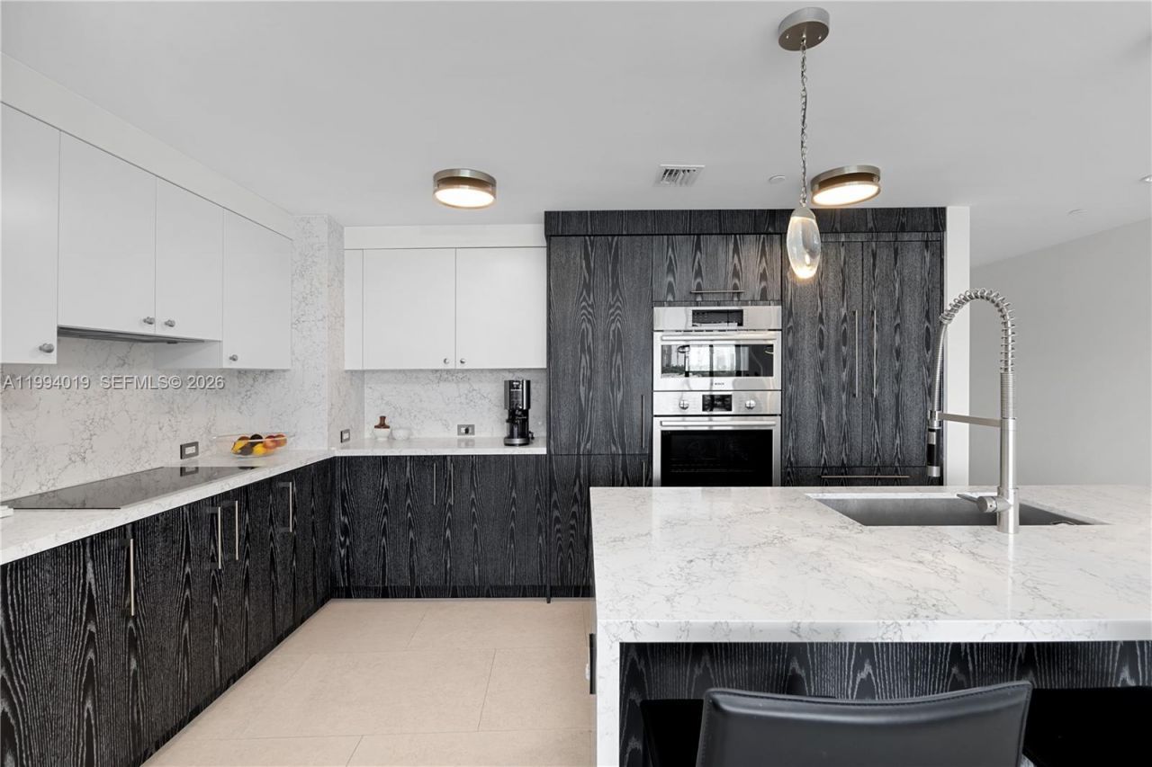 10201 E Bay Harbor Dr, Unit 507, Bay Harbor Islands, FL 33154 Photo