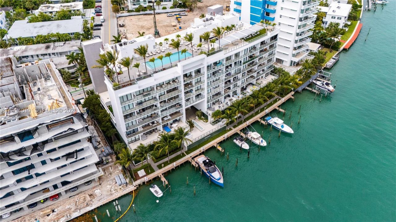 10201 E Bay Harbor Dr, Unit 507, Bay Harbor Islands, FL 33154 Photo
