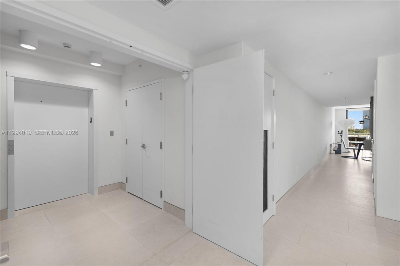 10201 E Bay Harbor Dr, Unit 507, Bay Harbor Islands, FL 33154 Photo