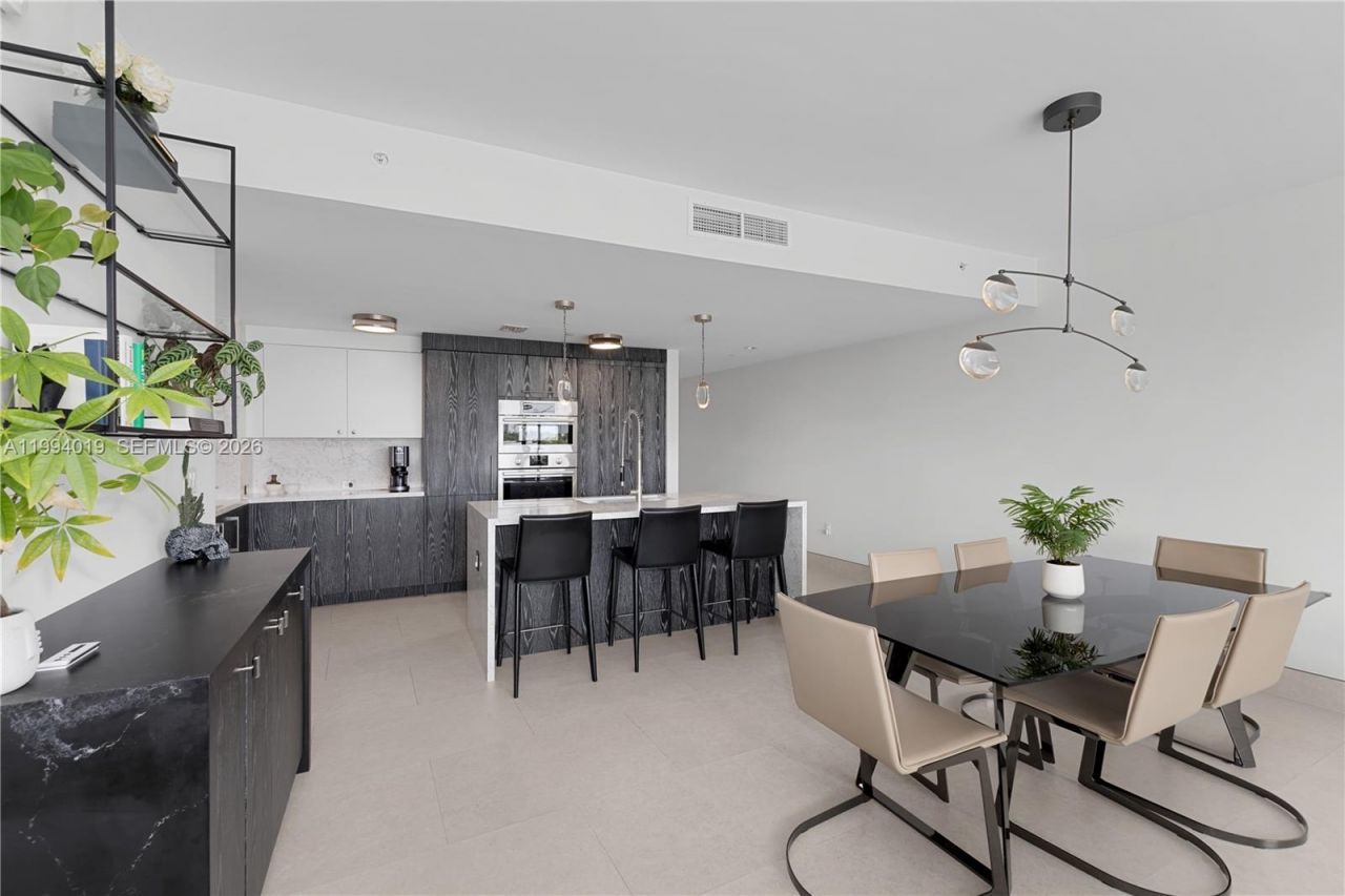 10201 E Bay Harbor Dr, Unit 507, Bay Harbor Islands, FL 33154 Photo