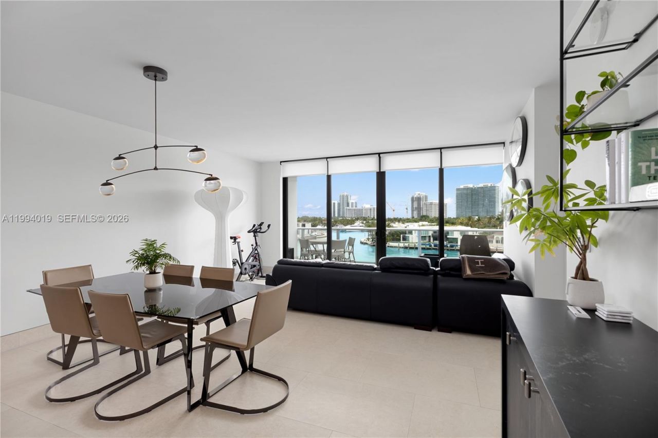 10201 E Bay Harbor Dr, Unit 507, Bay Harbor Islands, FL 33154 Photo