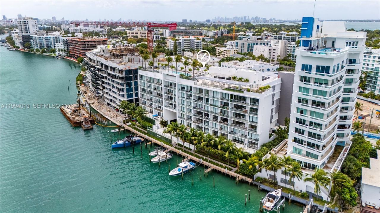 10201 E Bay Harbor Dr, Unit 507, Bay Harbor Islands, FL 33154 Photo