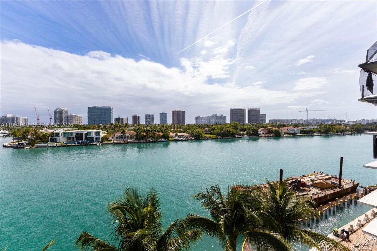 10201 E Bay Harbor Dr, Unit 507, Bay Harbor Islands, FL 33154 Photo
