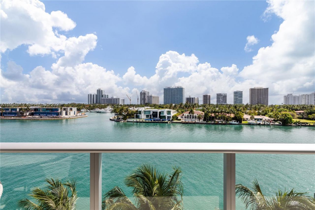 10201 E Bay Harbor Dr, Unit 507, Bay Harbor Islands, FL 33154 Photo