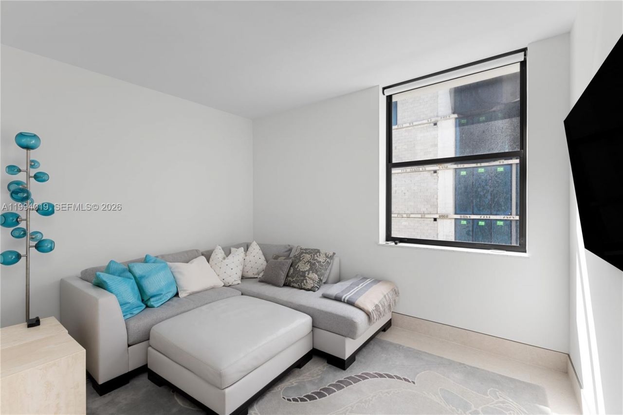 10201 E Bay Harbor Dr, Unit 507, Bay Harbor Islands, FL 33154 Photo