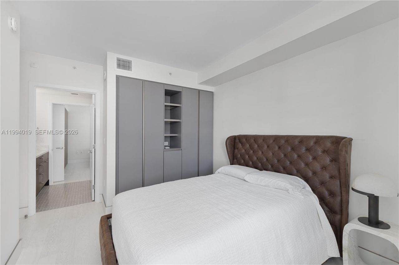 10201 E Bay Harbor Dr, Unit 507, Bay Harbor Islands, FL 33154 Photo