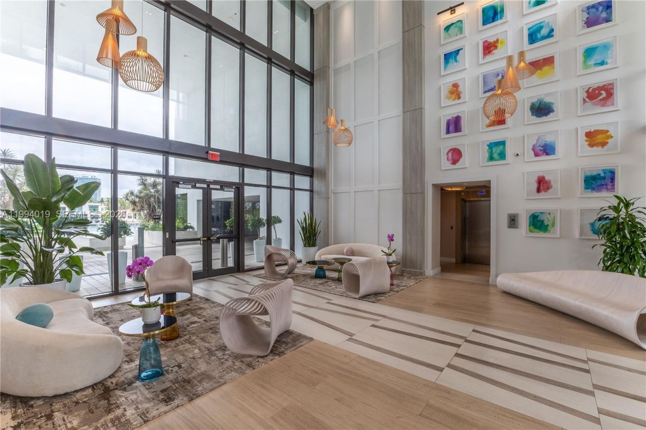 10201 E Bay Harbor Dr, Unit 507, Bay Harbor Islands, FL 33154 Photo