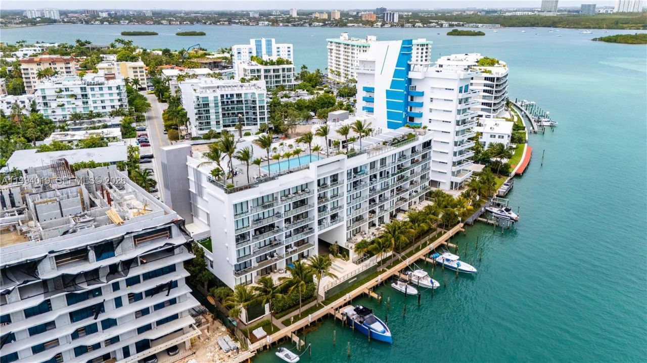 10201 E Bay Harbor Dr, Unit 507, Bay Harbor Islands, FL 33154 Photo