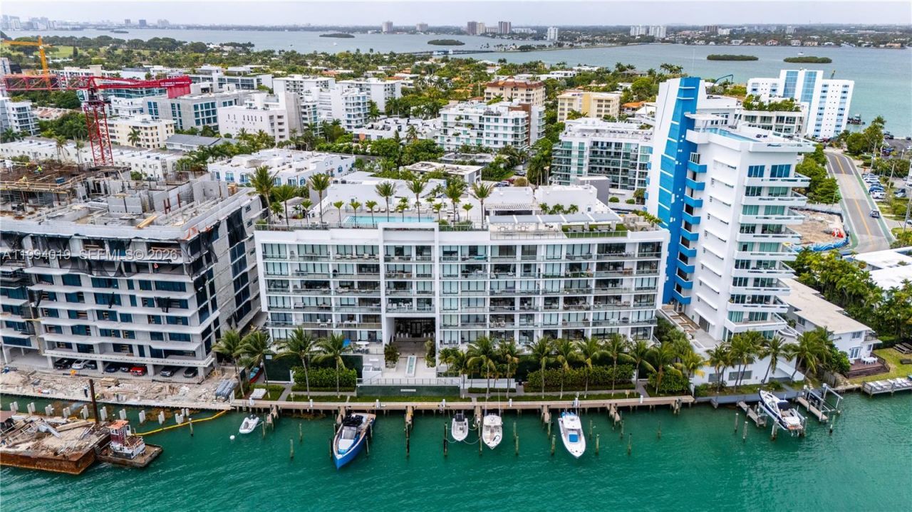 10201 E Bay Harbor Dr, Unit 507, Bay Harbor Islands, FL 33154 Photo