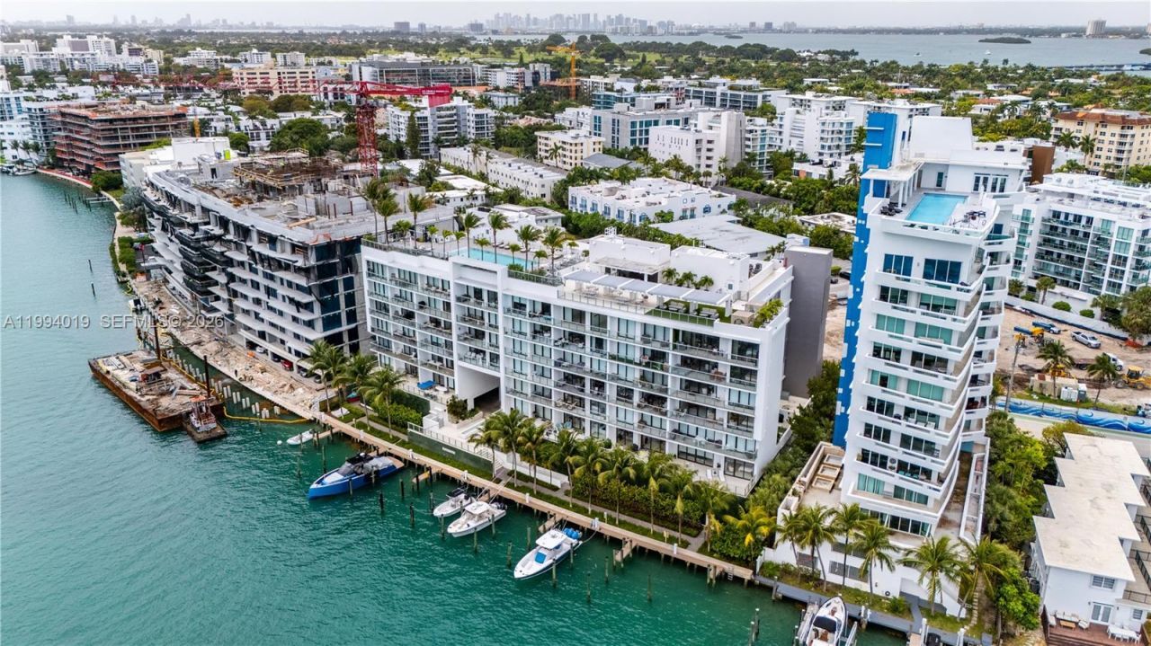 10201 E Bay Harbor Dr, Unit 507, Bay Harbor Islands, FL 33154 Photo