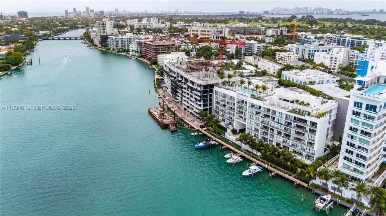 10201 E Bay Harbor Dr, Unit 507, Bay Harbor Islands, FL 33154 Photo