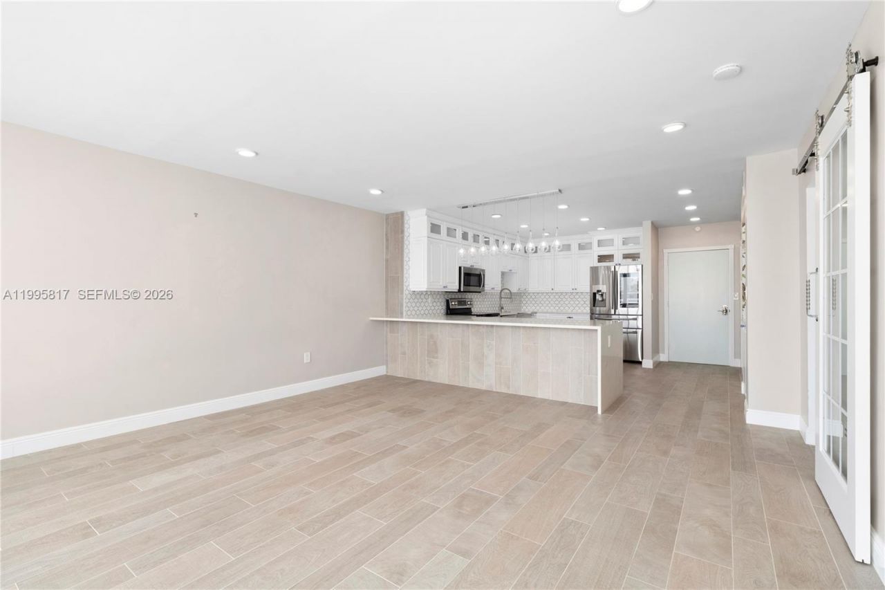 888 Intracoastal Dr, Unit 2B, Fort Lauderdale, FL 33304 Photo