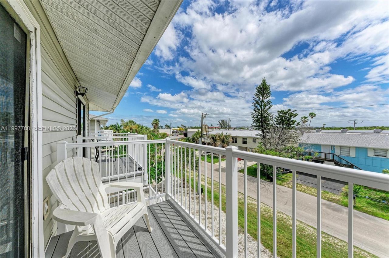 3400 6th Ave , Unit 6, Bradenton Beach, FL 34217 Photo