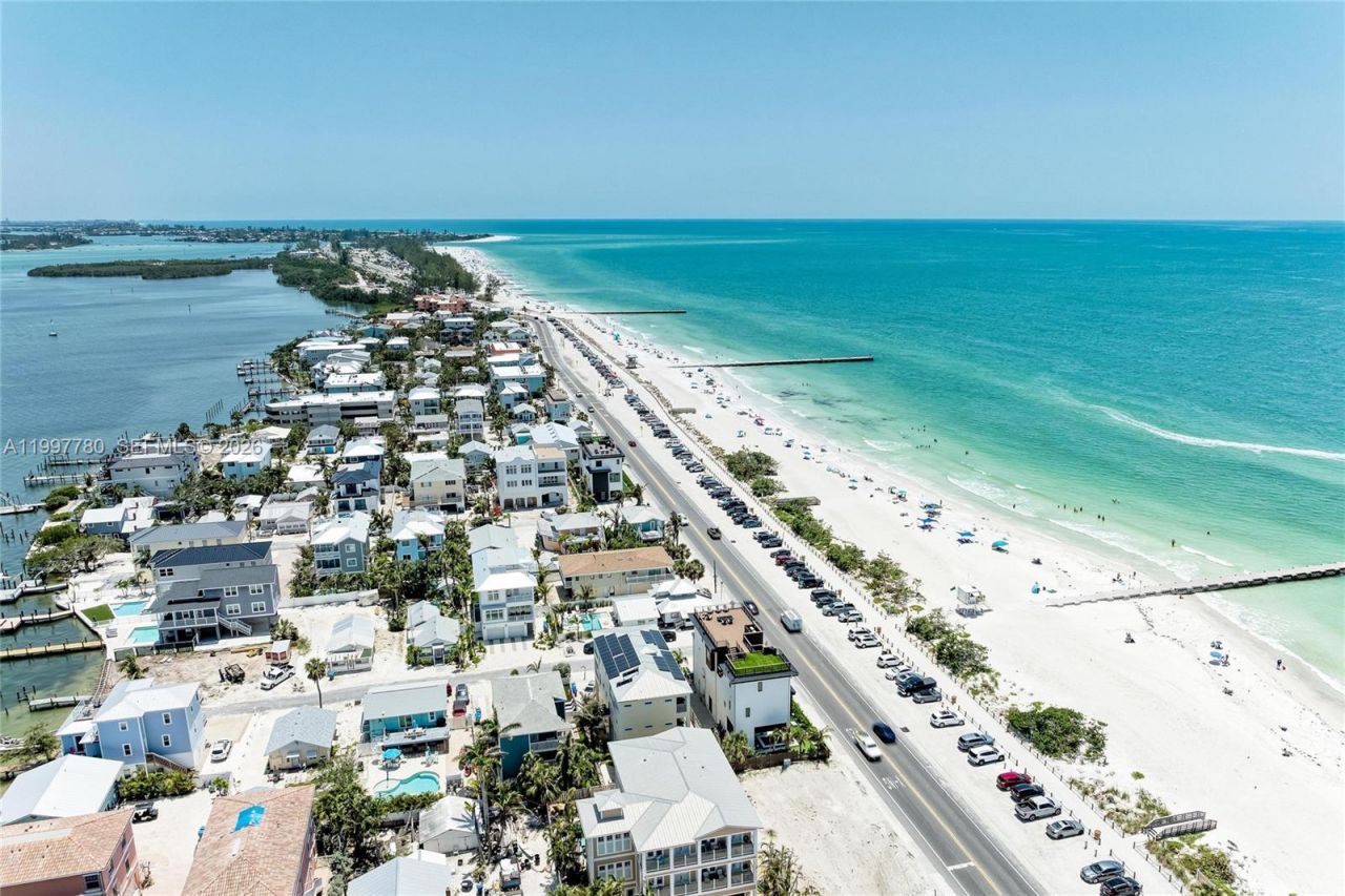 3400 6th Ave , Unit 6, Bradenton Beach, FL 34217 Photo