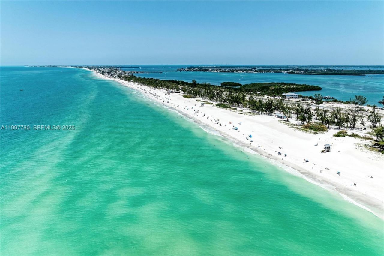 3400 6th Ave , Unit 6, Bradenton Beach, FL 34217 Photo