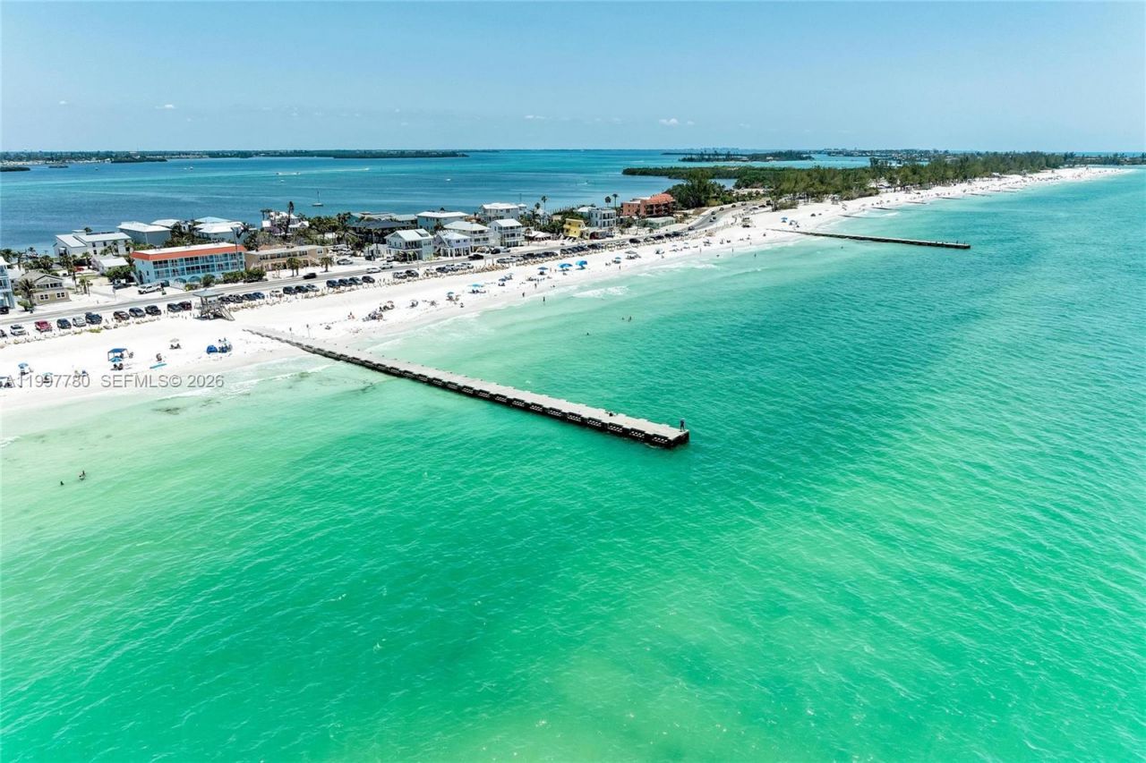 3400 6th Ave , Unit 6, Bradenton Beach, FL 34217 Photo