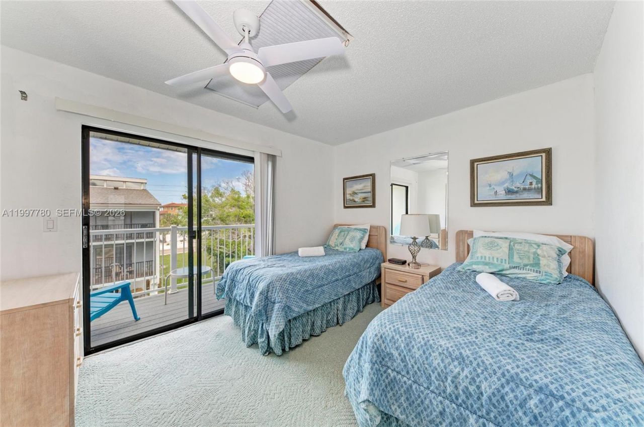 3400 6th Ave , Unit 6, Bradenton Beach, FL 34217 Photo