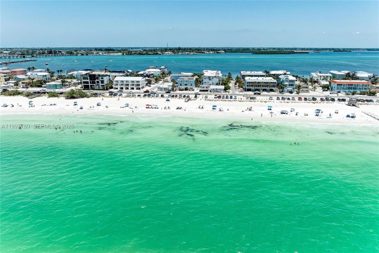 3400 6th Ave , Unit 6, Bradenton Beach, FL 34217 Photo