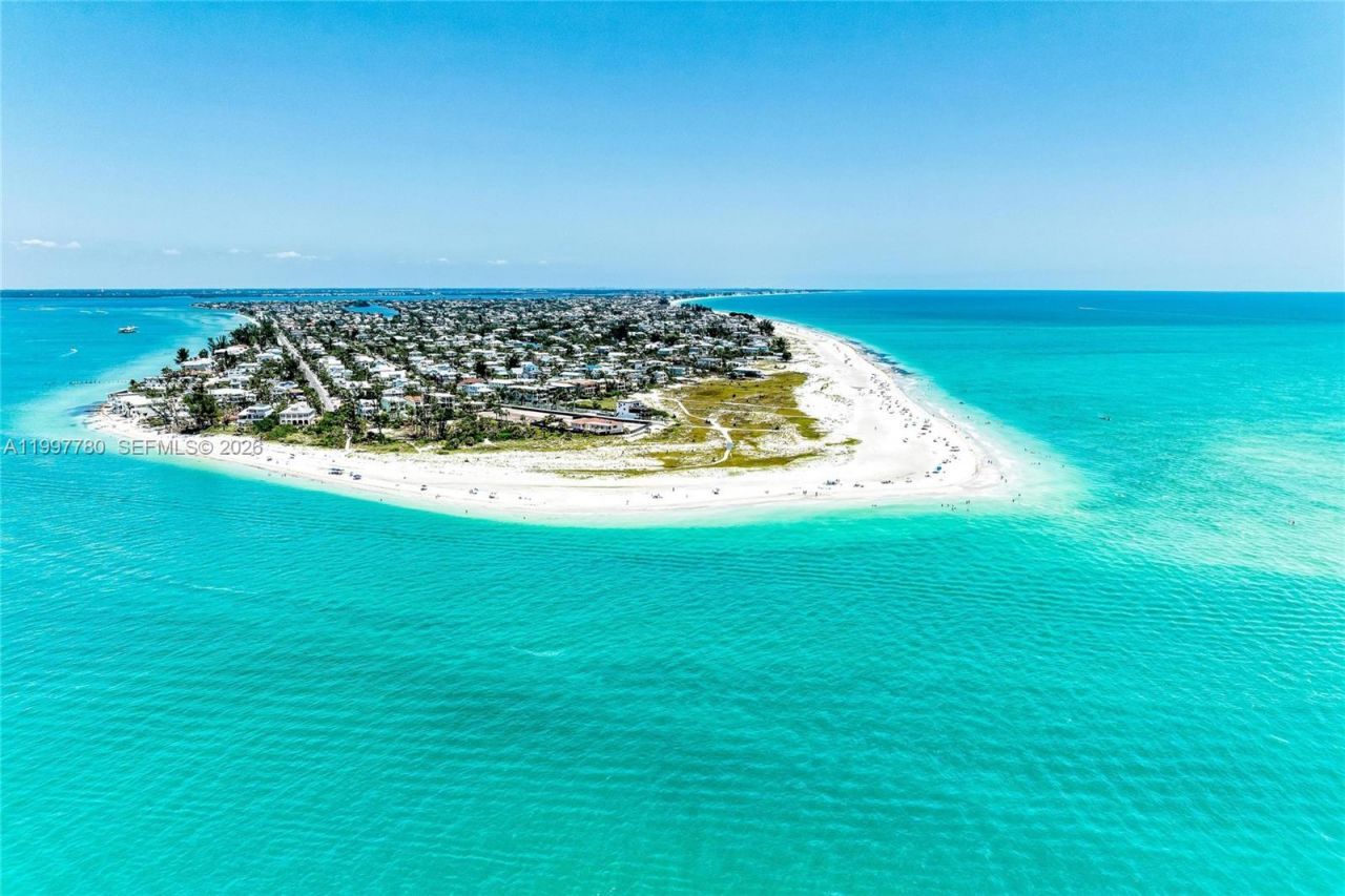 3400 6th Ave , Unit 6, Bradenton Beach, FL 34217 Photo