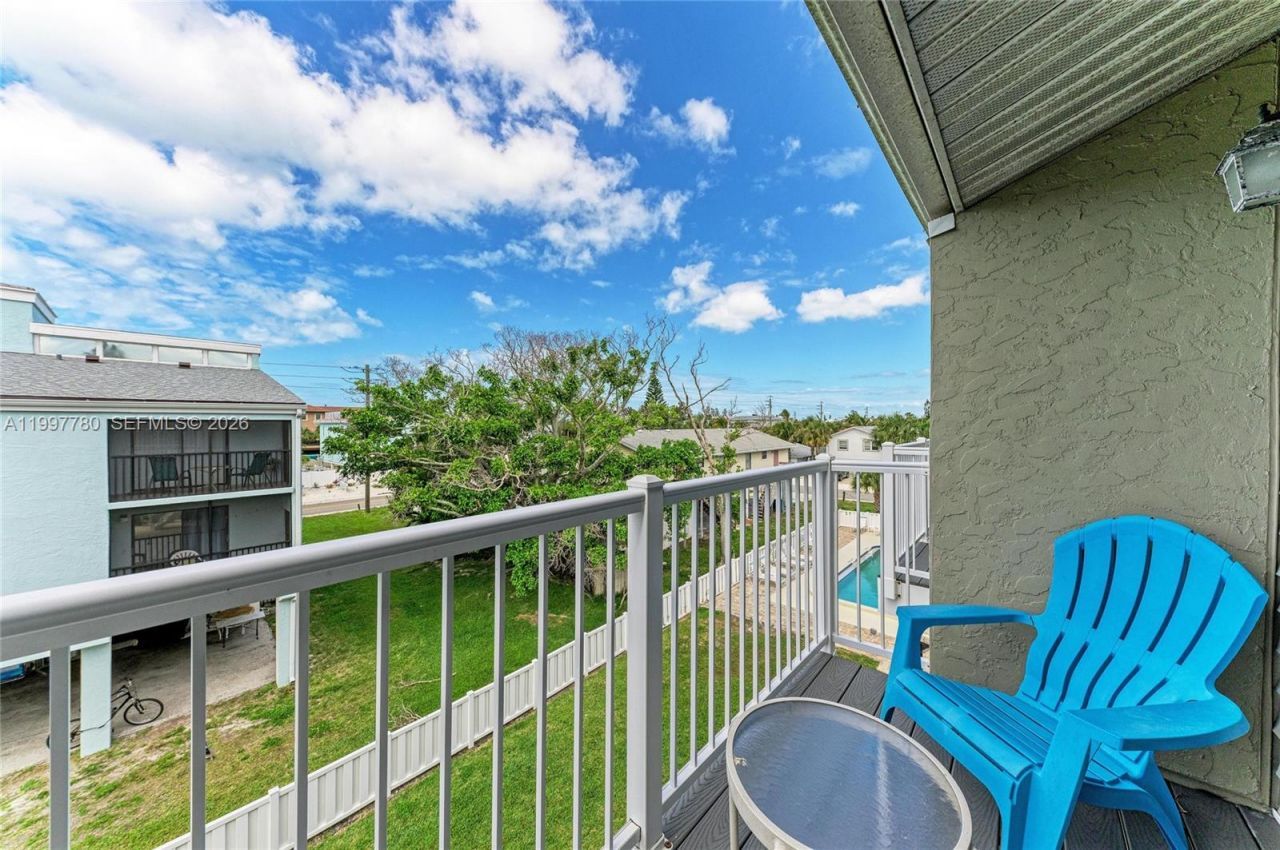 3400 6th Ave , Unit 6, Bradenton Beach, FL 34217 Photo