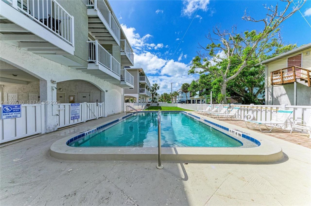 3400 6th Ave , Unit 6, Bradenton Beach, FL 34217 Photo