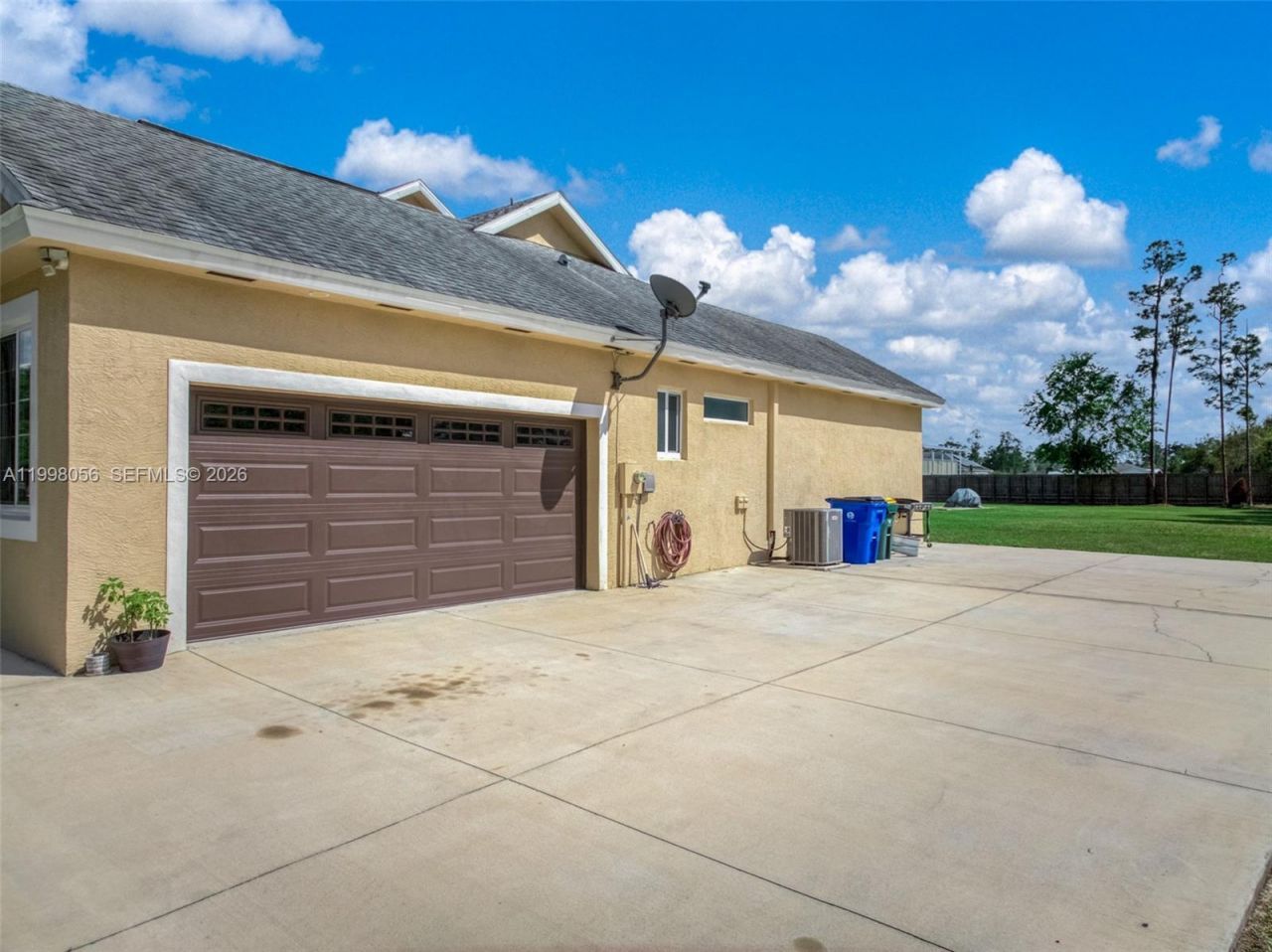 2009 Flower , Sebring, FL 33875 Photo