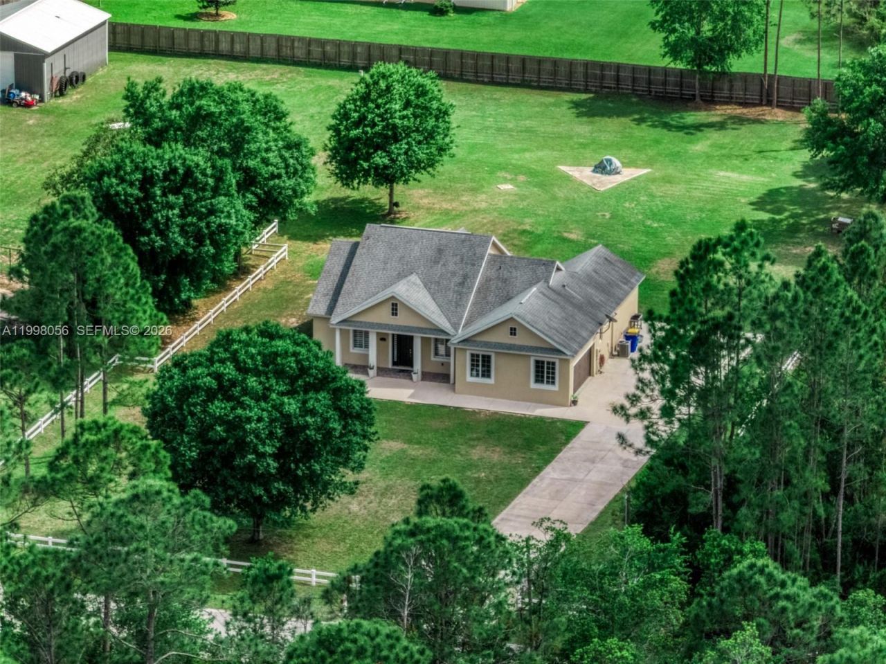 2009 Flower , Sebring, FL 33875 Photo