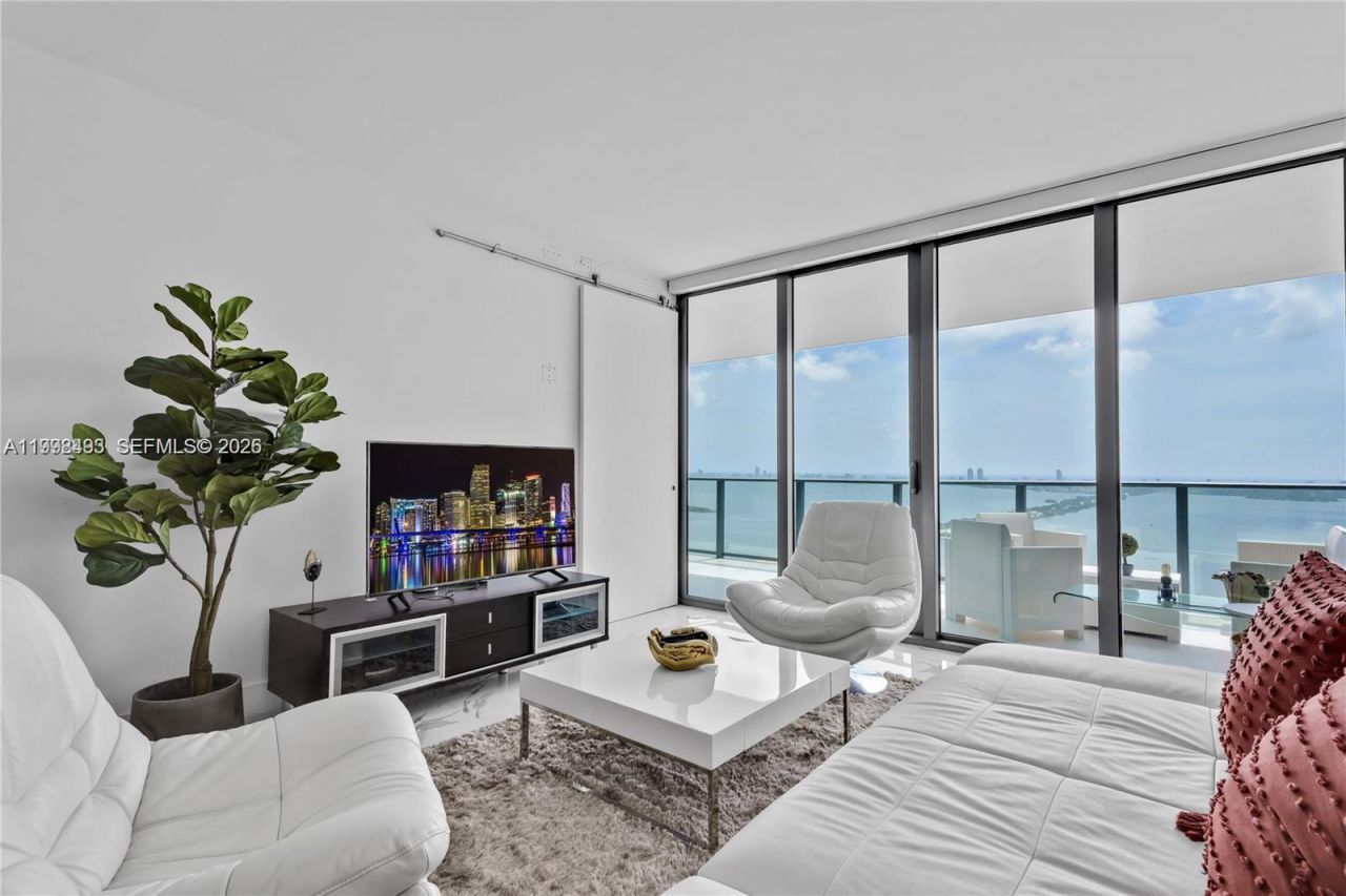 3131 NE 7th Ave, Unit 4202, Miami, FL 33137 Photo