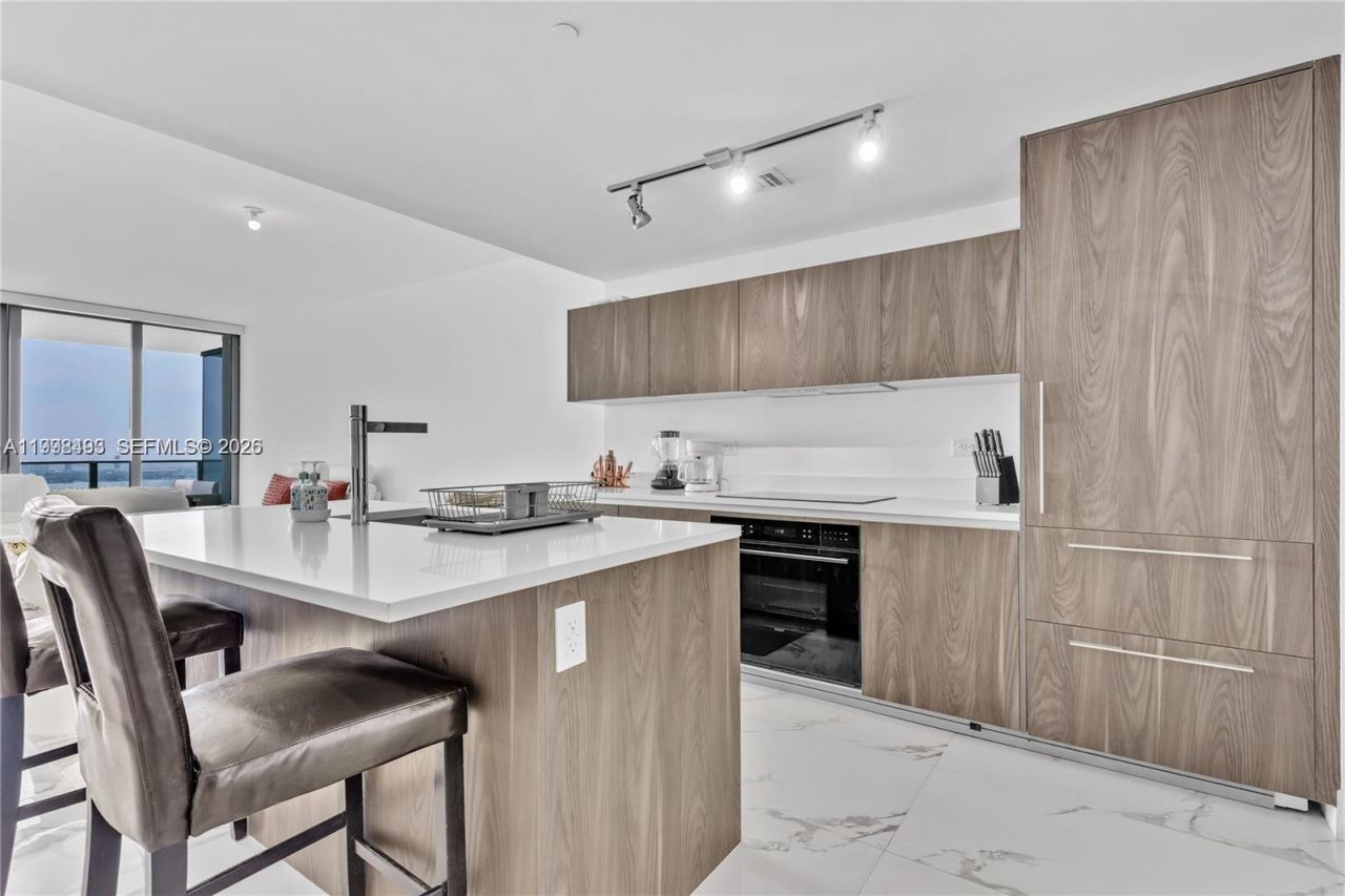 3131 NE 7th Ave, Unit 4202, Miami, FL 33137 Photo