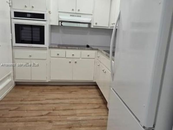 400 Kings Point Dr, Unit 1122, Sunny Isles Beach, FL 33160