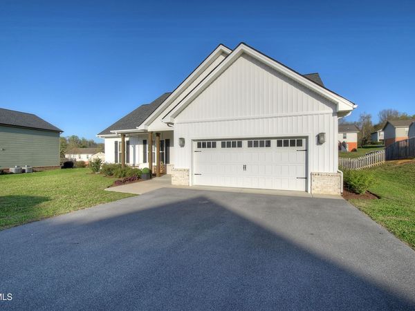 309 Miss Maude Patton Lane, Jonesborough, TN 37659