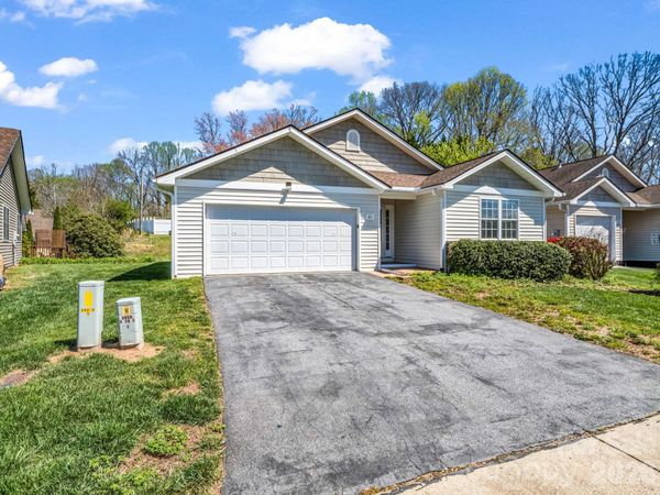 23 Tutor Lane, Brevard, NC 28712