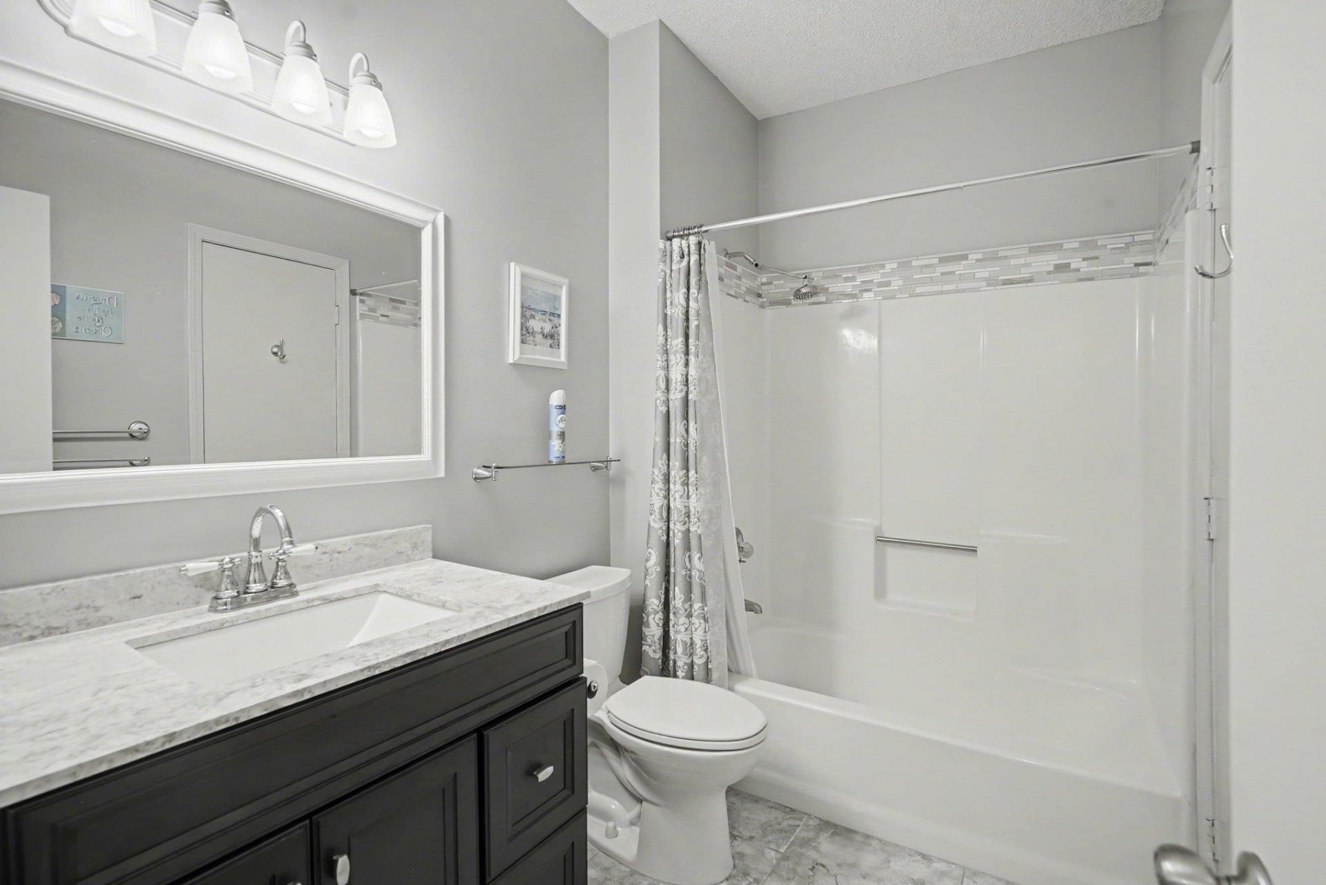 601 Indian Wells Ct. Photo 15