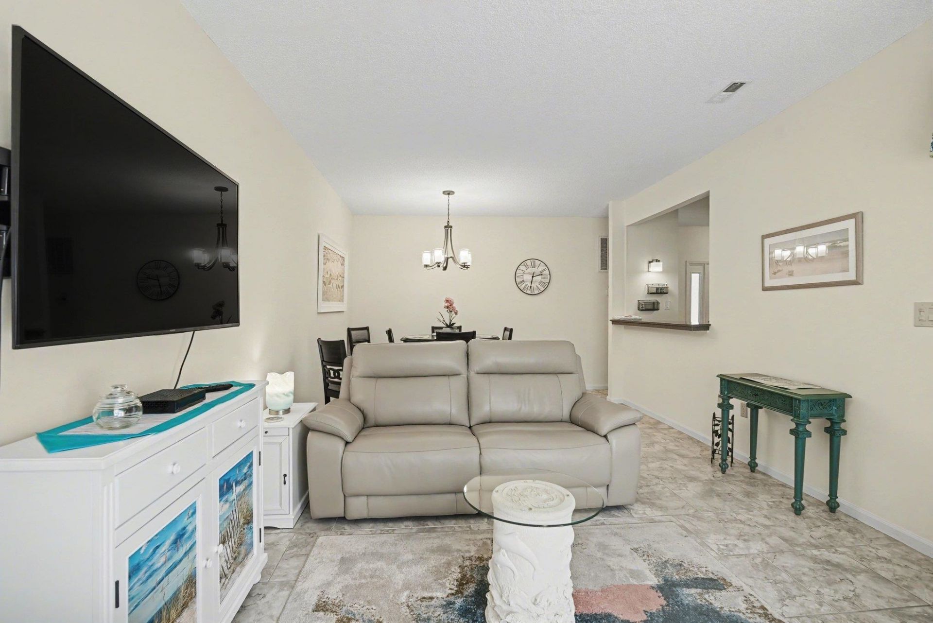 601 Indian Wells Ct. Photo 6