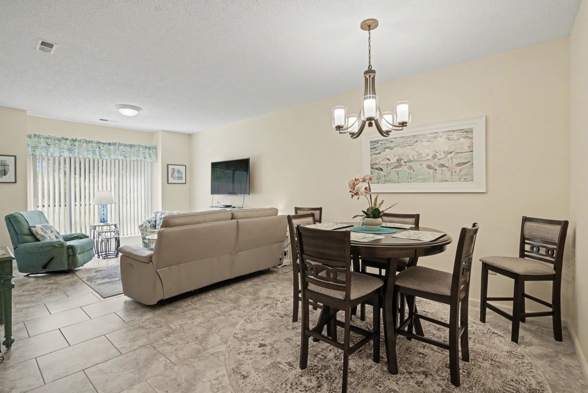 601 Indian Wells Ct. Photo 7