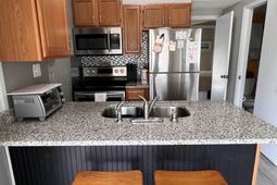 402 Tree Top Ct. photo 4