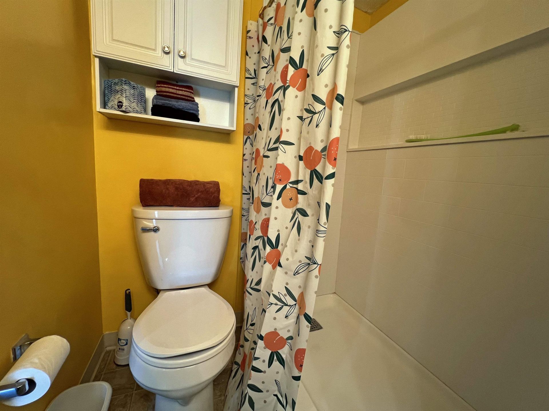 402 Tree Top Ct. Photo 6