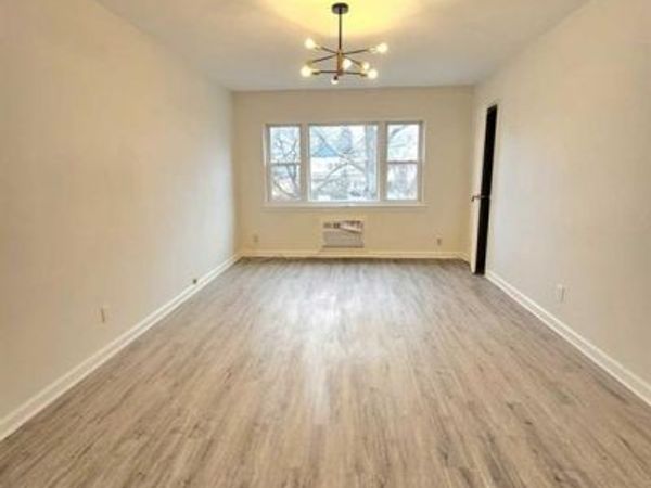 188 Hillside Avenue H2, Unit H2, LEONIA, NJ 07605