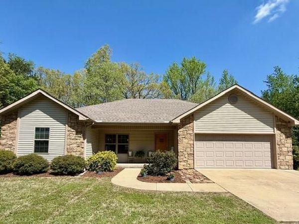 312 Laramie Road, Batesville, AR 72501