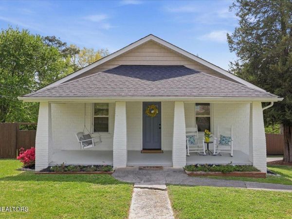 1218 Everett Ave, Maryville, TN 37804