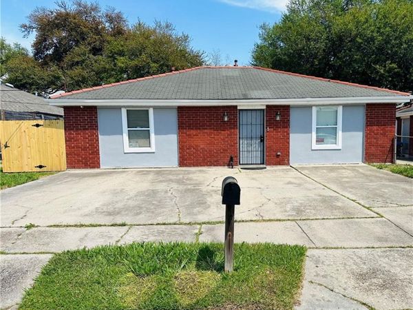 7705 BERG Road, New Orleans, LA 70128