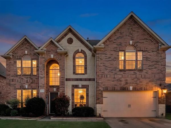 2335 Clark Trail, Grand Prairie, TX 75052
