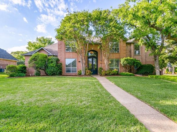 701 Lakehurst Court, Southlake, TX 76092