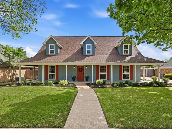 613 Evergreen Drive, Hurst, TX 76054