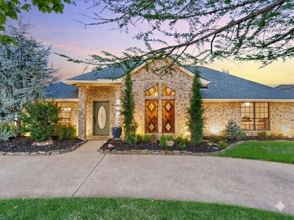 4644 Ridgeside Drive, North Richland Hills, TX 76180