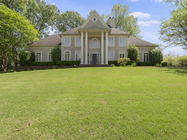 2944 BELFORT DR, Germantown, TN 38138