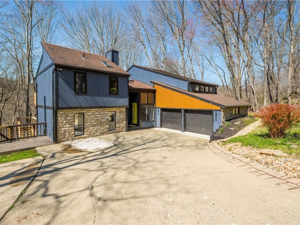 2635 Woodmont Ln, Wexford, PA 15090