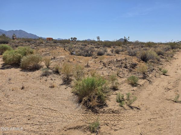 340 S Fox Drive, Unit 1, Yucca, AZ 86438